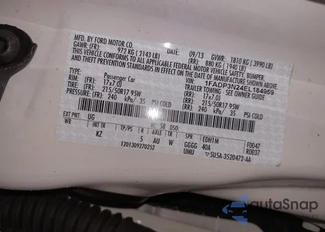 2014 Ford Focus Titanium z USA, uszkodzony, nr VIN 1FADP3N24EL184959